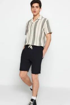 Bermudas con cordón
