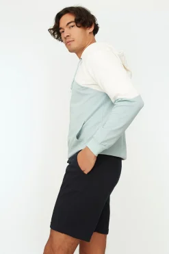Bermudas tipo jogger