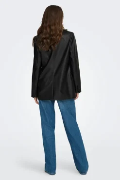 Blazer cruzada de piel vegana