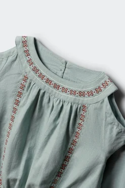 Blusa hombros cut out ni&ntilde;a
