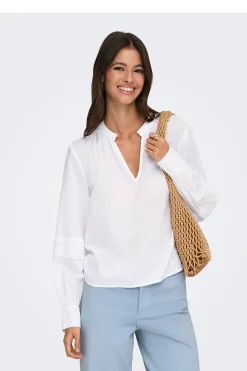 Blusa manga larga bordada