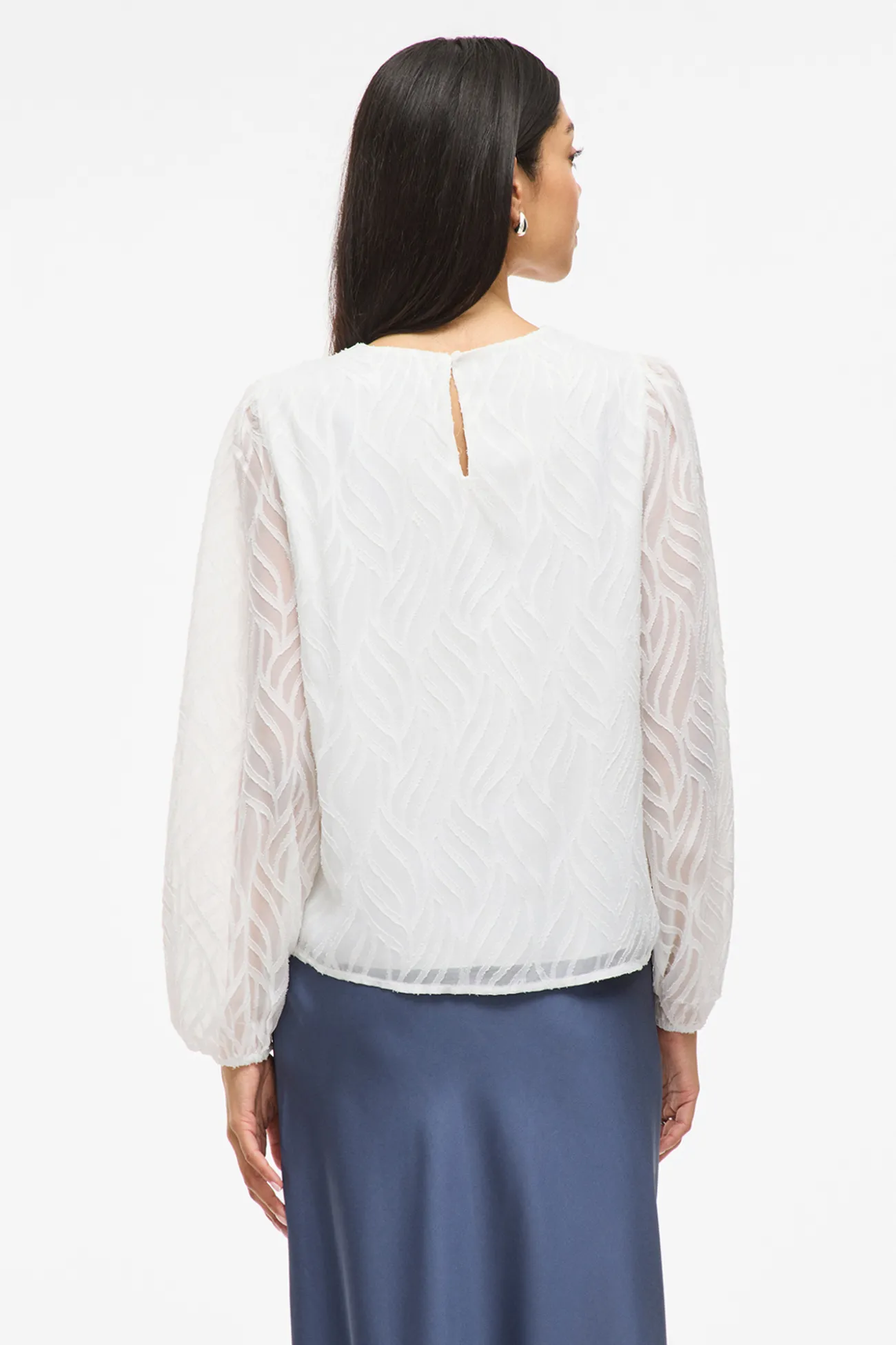Blusa manga larga con cuello redondo