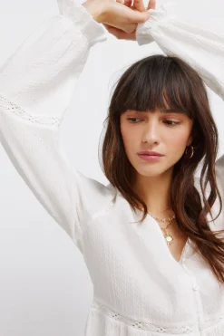 Blusa rom&aacute;ntica blanca