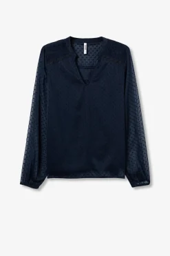 Blusa semitransparente