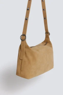 Bolso bandolera tachas
