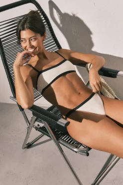 Braga bikini brasile&ntilde;a regulador blanca