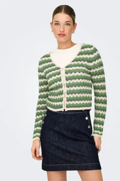 Cárdigan de crochet troquelado