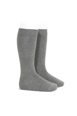 Calcetines altos b&aacute;sicos punto liso