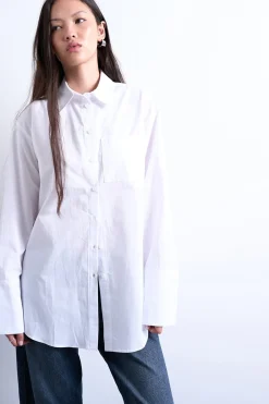 Camisa amplia de corte oversize