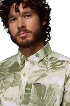 Camisa estampada de manga corta
