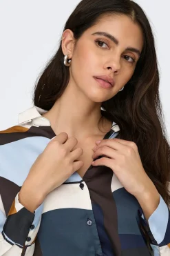 Camisa estampado geom&eacute;trico
