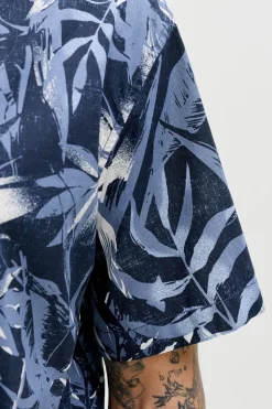 Camisa regular fit estampada