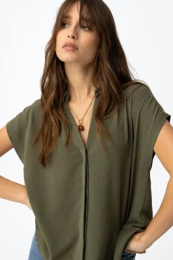 Camisa relaxed minimalista