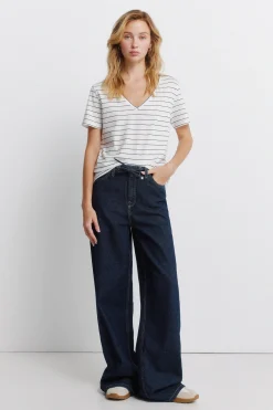 Camiseta b&aacute;sica algod&oacute;n cuello pico