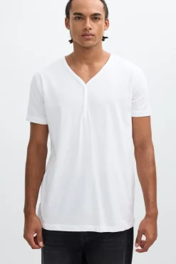 Camiseta con botones