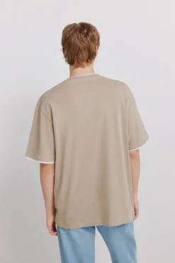 Camiseta cuello doble