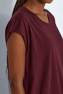 Camiseta de manga corta con cuello redondo