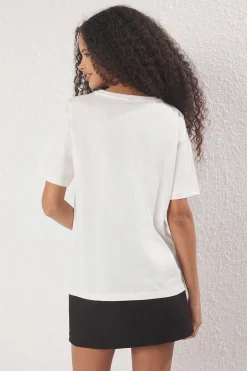 Camiseta flor manga corta