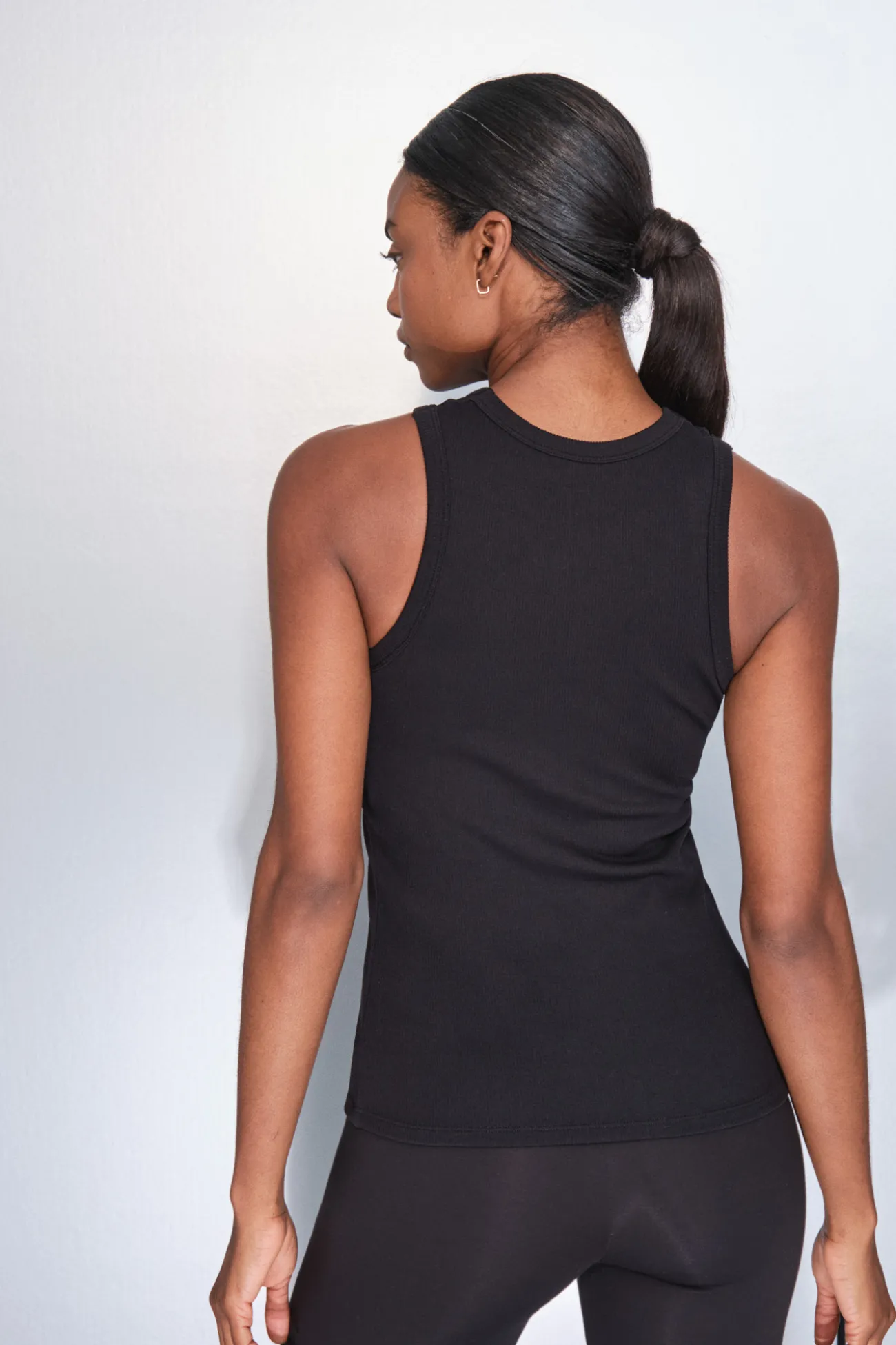 Camiseta halter algodón canalé negro