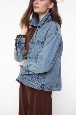 Cazadora denim trucker