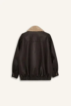 Cazadora oversize efecto piel
