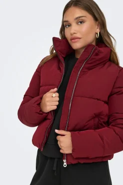 Chaqueta acolchada corta