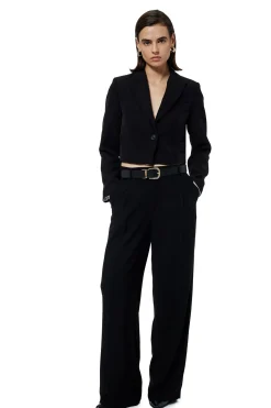 Chaqueta blazer corta