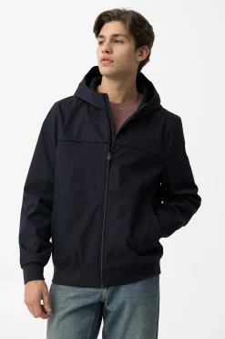 Chaqueta con capucha