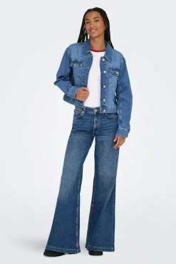 Chaqueta vaquera bolsillos