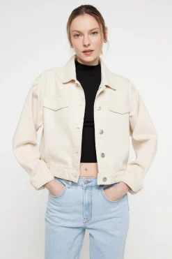 Chaqueta vaquera de mujer de algod&oacute;n.