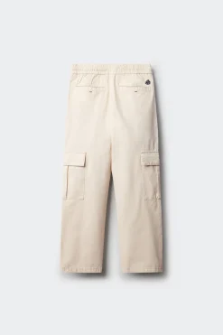 Chino cargo ni&ntilde;o