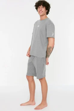 Conjunto de pijama corto rayas