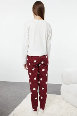 Conjunto de pijama estrellas blanco y rojo