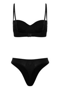 Conjunto de ropa interior canal&eacute;