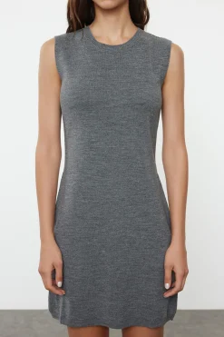 Conjunto de vestido y c&aacute;rdigan mini