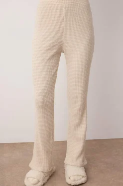 Conjunto pijama canal&eacute; c&aacute;rdigan y pantal&oacute;n