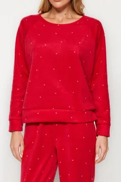 Conjunto pijama polar rojo lunares