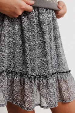 Falda cebra ni&ntilde;a