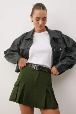 Falda pantal&oacute;n con bolsillos