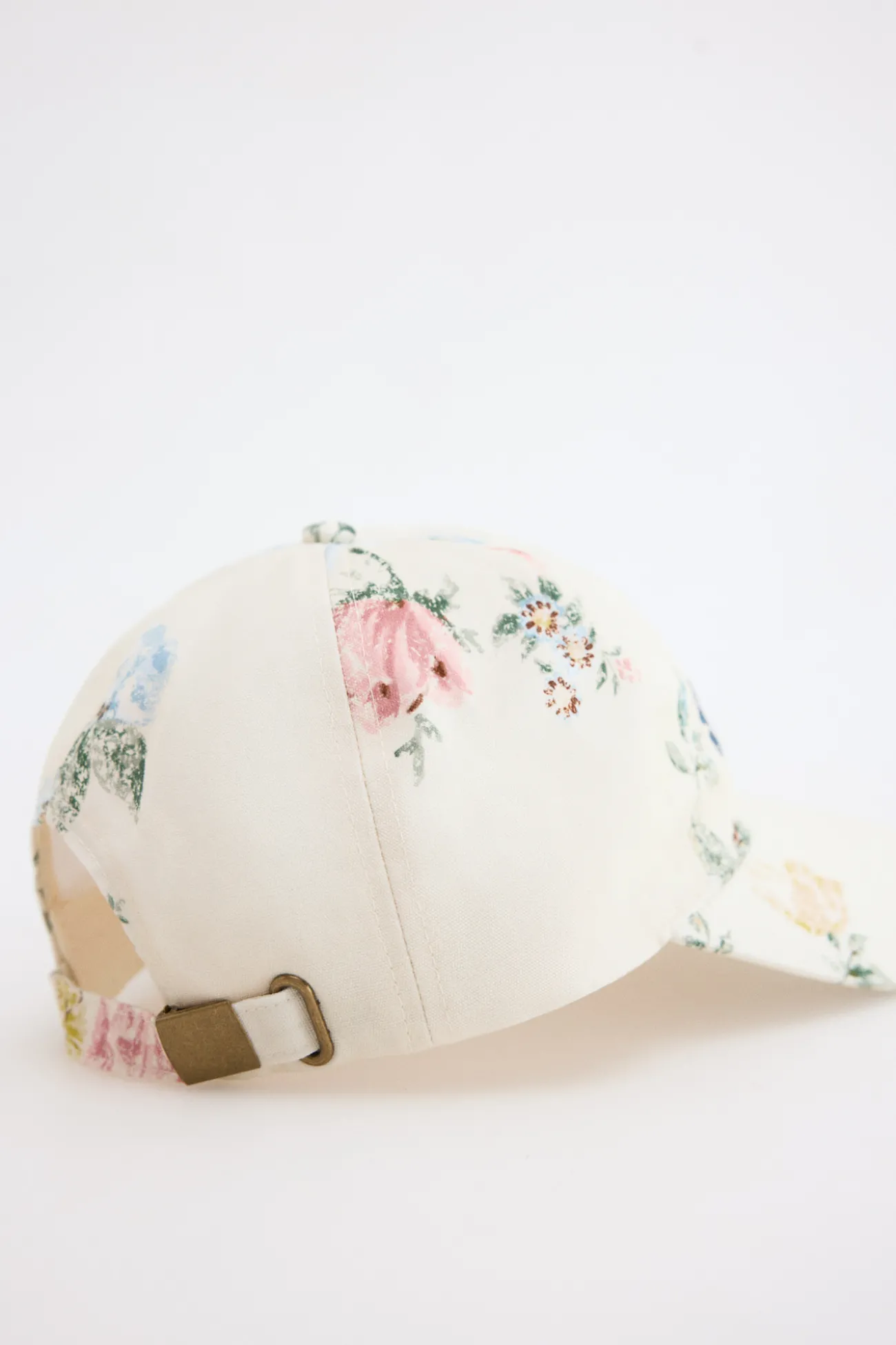 GORRA ESTAMPADO FLORAL