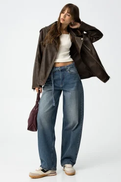 Jeans Ava Balloon Fit con Cintur&oacute;n