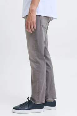Jeans corte recto
