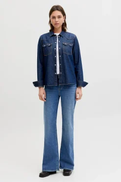 Jeans flared tiro medio