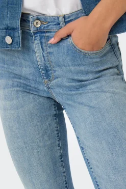 Jeans Flared Tiro Medio
