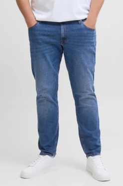 Jeans slim fit cinco bolsillos