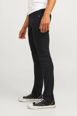 Jeans slim fit cl&aacute;sico