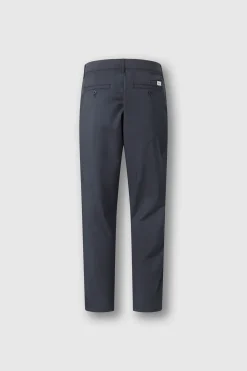 Pantal&oacute;n chino ajustado