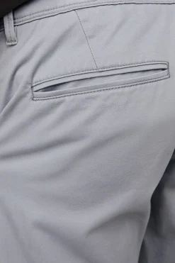 Pantal&oacute;n chino slim