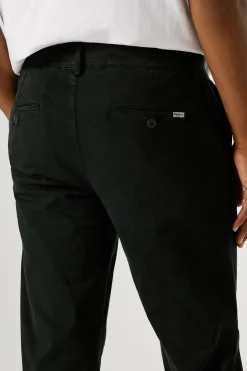 Pantal&oacute;n chino slim