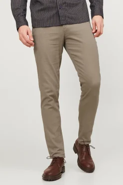 Pantal&oacute;n chino slim fit